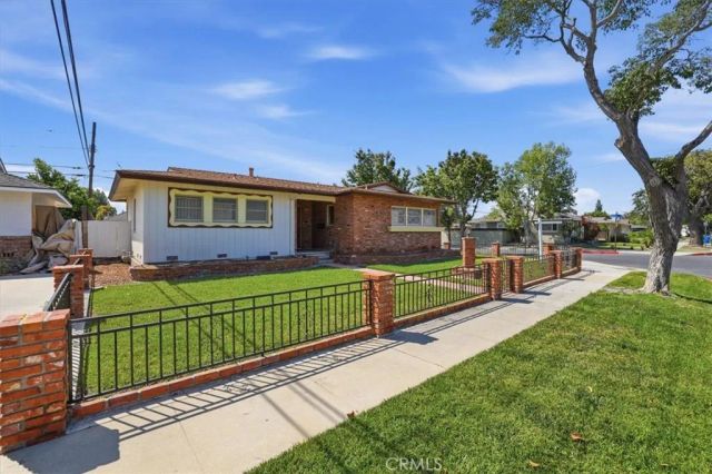6702 E Pageantry, Long Beach, CA 90808