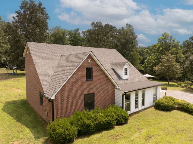 443 Paradise Ln, Mcminnville, TN 37110