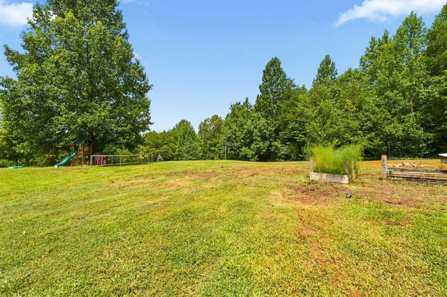 443 Paradise Ln, Mcminnville, TN 37110