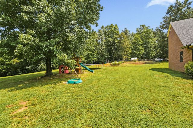 443 Paradise Ln, Mcminnville, TN 37110