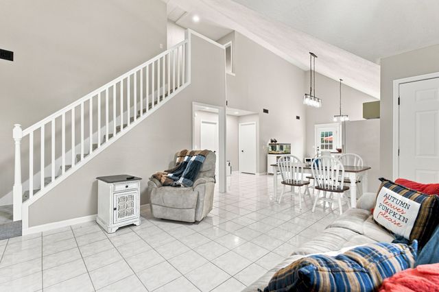 443 Paradise Ln, Mcminnville, TN 37110