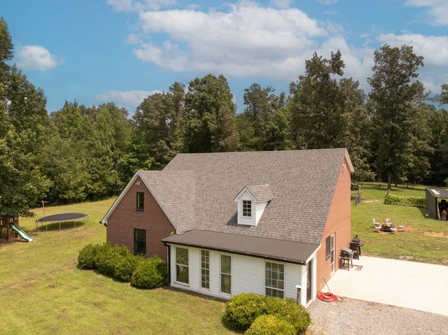 443 Paradise Ln, Mcminnville, TN 37110