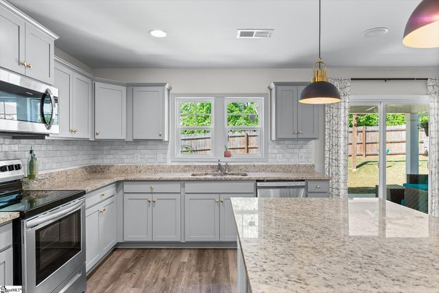 322 Chinchilla Drive, Fountain Inn, SC 29644