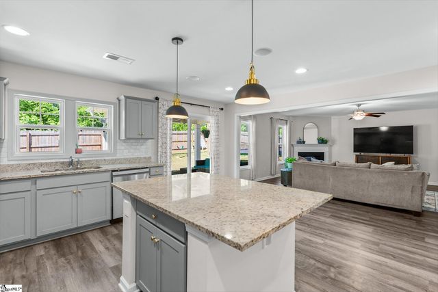 322 Chinchilla Drive, Fountain Inn, SC 29644