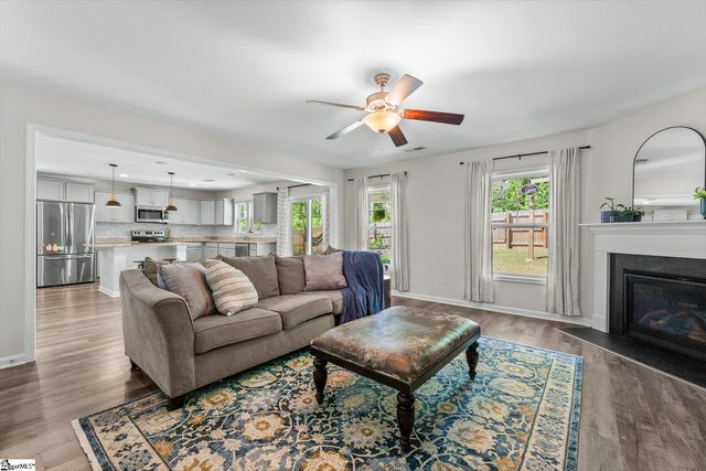 322 Chinchilla Drive, Fountain Inn, SC 29644