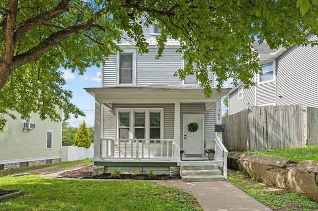 705 Sims Avenue, Saint Paul, MN 55106