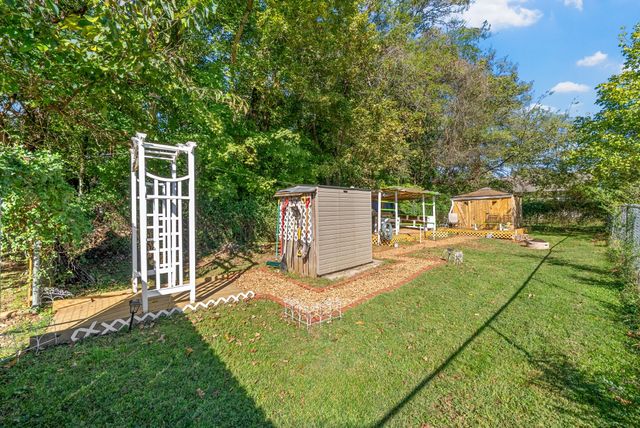 405 B St, Clarksville, TN 37042