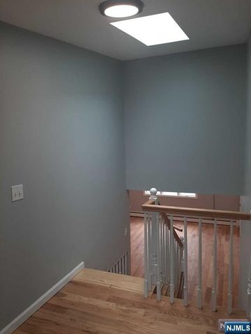 830 River Road, Edgewater, NJ 07020
