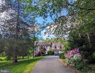 5360 WINFIELD RD, Fairfax, VA 22030