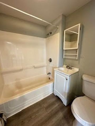 164 Chestnut Street 2, Waltham, MA 02453