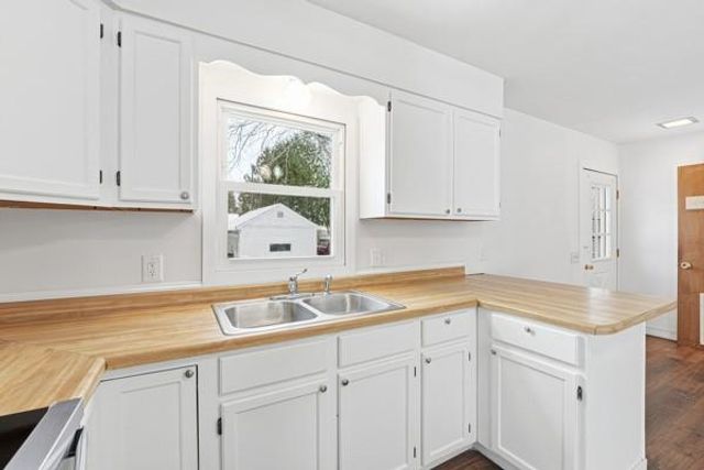 614 Maple Street, Chippewa Falls, WI 54729