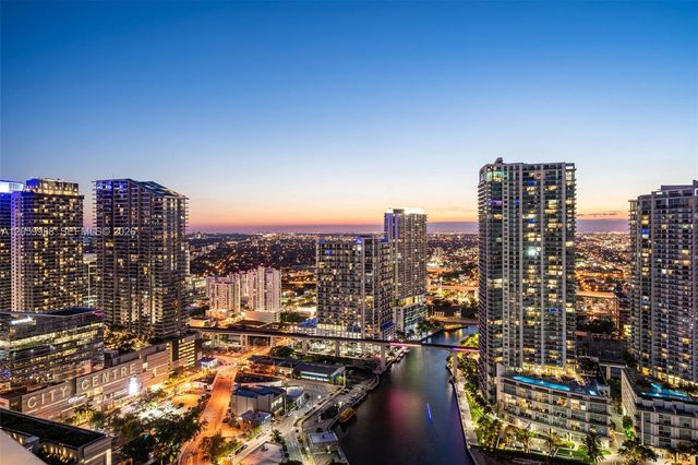 92 SW 3rd St 5204, Miami, FL 33130
