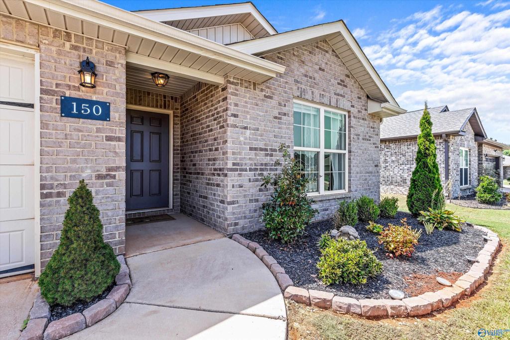 150 Hazel Pine Trail, Hazel Green, AL 35750