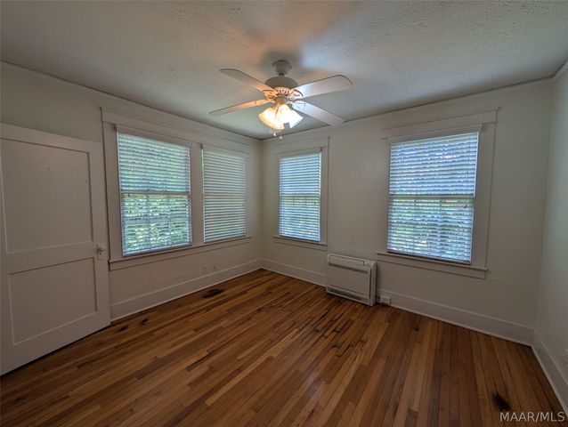 2164 College Street, Montgomery, AL 36106
