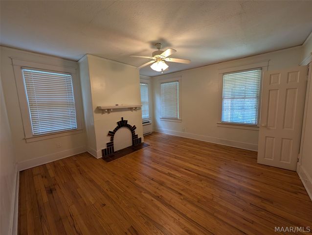2164 College Street, Montgomery, AL 36106
