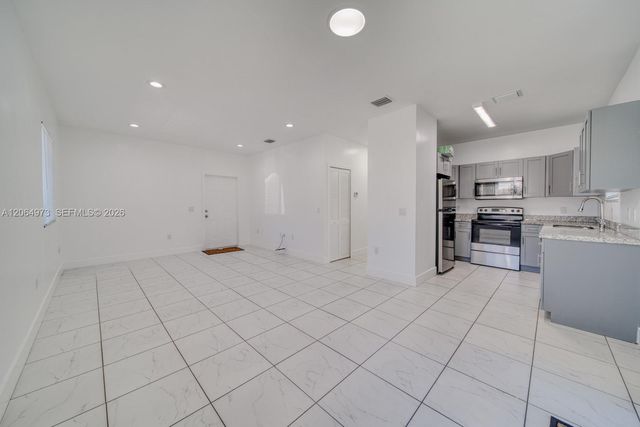 14708 NE 7th Avenue 14711, Miami, FL 33161