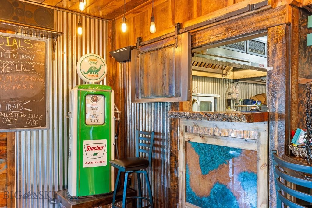 806 N 7th Avenue, Bozeman, MT 59715 photo 40