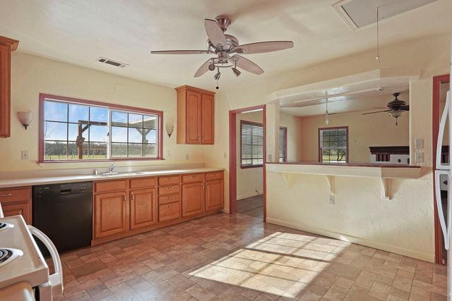 10710 N Shelton Rd, Linden, CA 95236