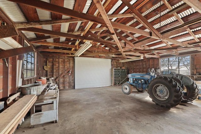 10710 N Shelton Rd, Linden, CA 95236