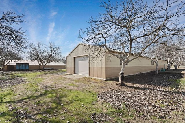 10710 N Shelton Rd, Linden, CA 95236