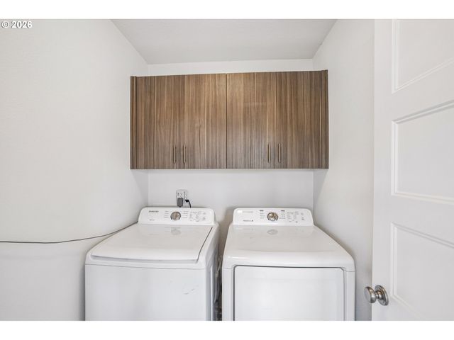 1823 N PAGE Ct, Newberg, OR 97132