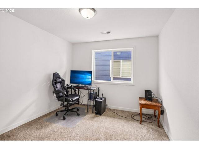 1823 N PAGE Ct, Newberg, OR 97132