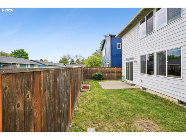 1823 N PAGE Ct, Newberg, OR 97132