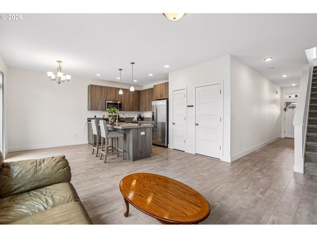 1823 N PAGE Ct, Newberg, OR 97132