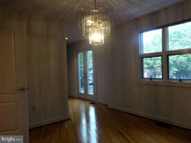 5330 CONNECTICUT AVE NW, Washington, DC 20015