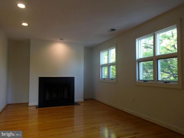 5330 CONNECTICUT AVE NW, Washington, DC 20015