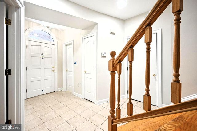 5330 CONNECTICUT AVE NW, Washington, DC 20015