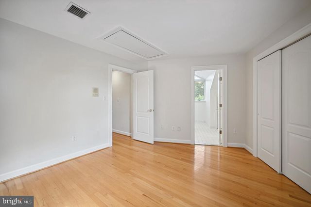 5330 CONNECTICUT AVE NW, Washington, DC 20015