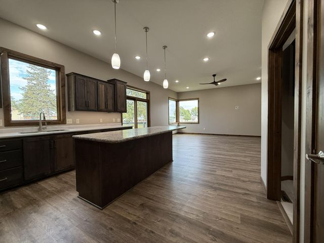 1207 S Shore Drive, Worthington, MN 56187