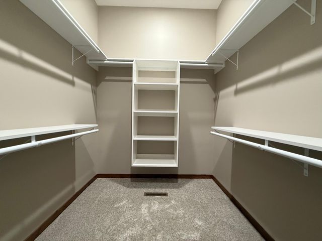 1207 S Shore Drive, Worthington, MN 56187