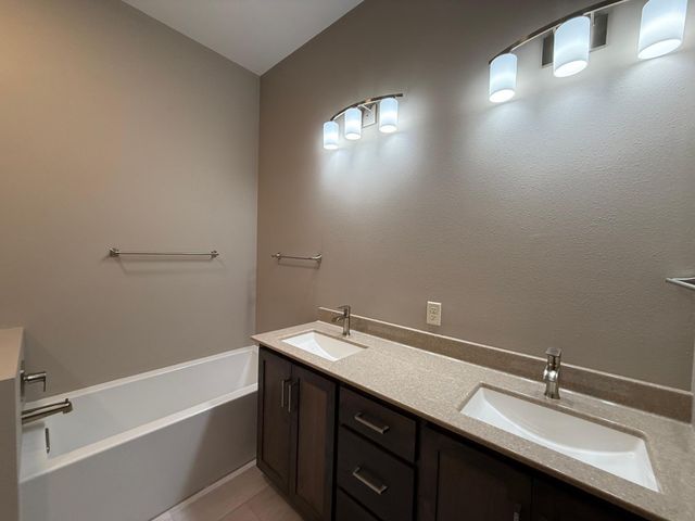 1207 S Shore Drive, Worthington, MN 56187