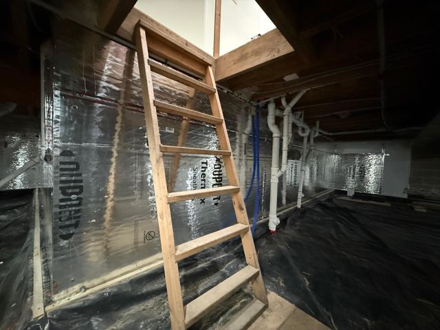 1207 S Shore Drive, Worthington, MN 56187