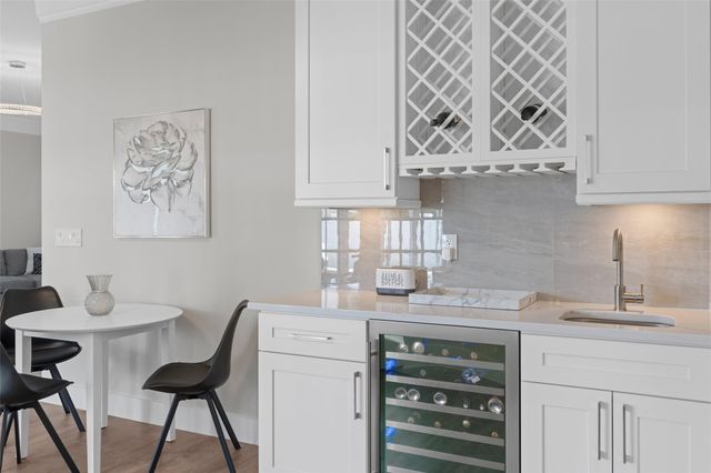 9010 Gardens Glen Circle, Palm Beach Gardens, FL 33418