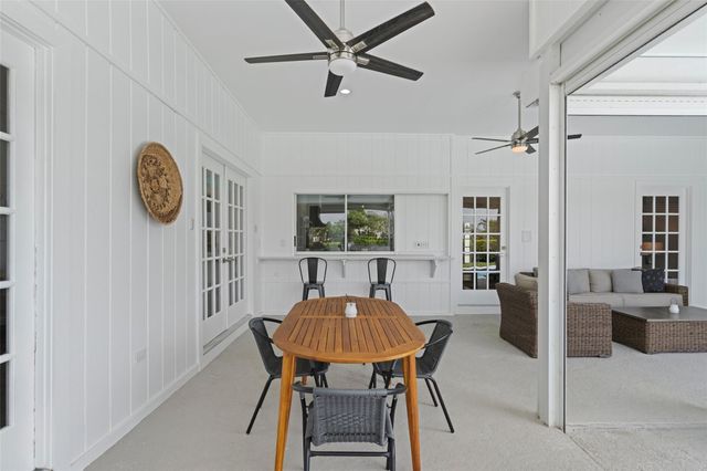 9010 Gardens Glen Circle, Palm Beach Gardens, FL 33418