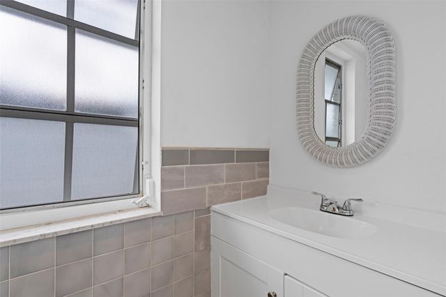 9010 Gardens Glen Circle, Palm Beach Gardens, FL 33418