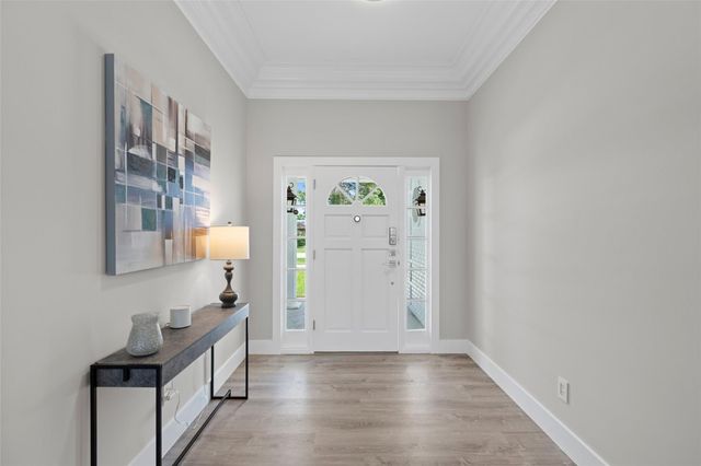 9010 Gardens Glen Circle, Palm Beach Gardens, FL 33418