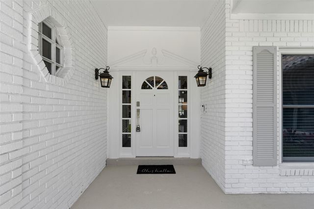 9010 Gardens Glen Circle, Palm Beach Gardens, FL 33418