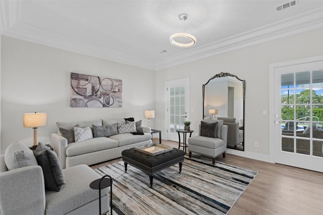 9010 Gardens Glen Circle, Palm Beach Gardens, FL 33418