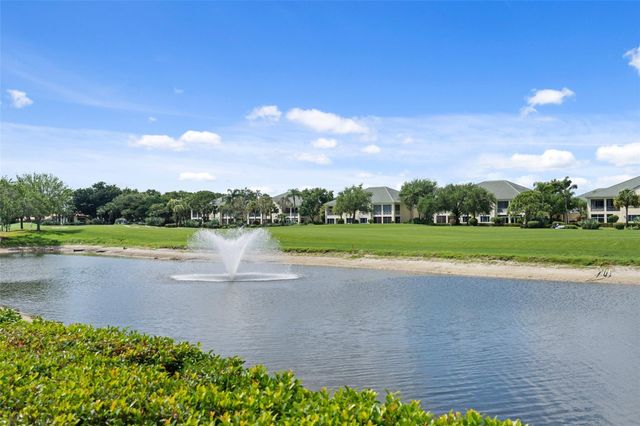 9010 Gardens Glen Circle, Palm Beach Gardens, FL 33418