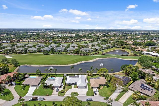 9010 Gardens Glen Circle, Palm Beach Gardens, FL 33418