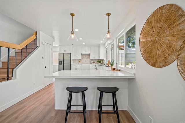 223 Cottingham Ct, Oceanside, CA 92054