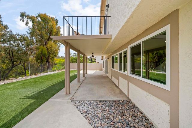 223 Cottingham Ct, Oceanside, CA 92054