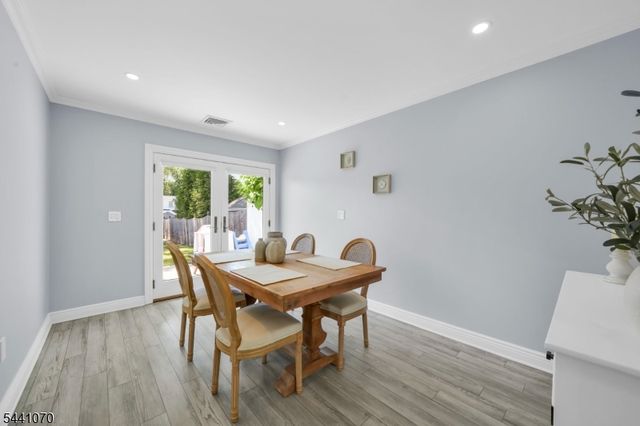 25 Parker Ave, Rochelle Park Twp., NJ 07662