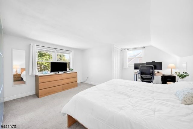 25 Parker Ave, Rochelle Park Twp., NJ 07662