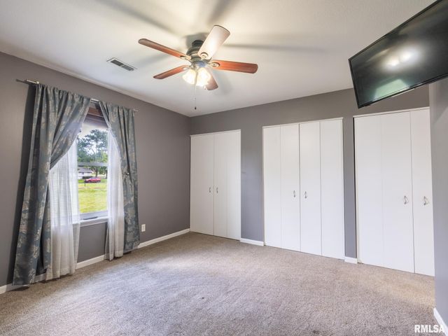 6210 N FROSTWOOD Parkway, Peoria, IL 61615