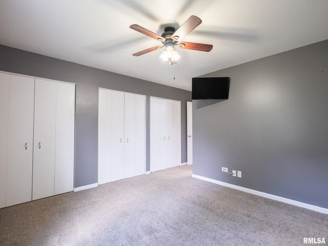 6210 N FROSTWOOD Parkway, Peoria, IL 61615